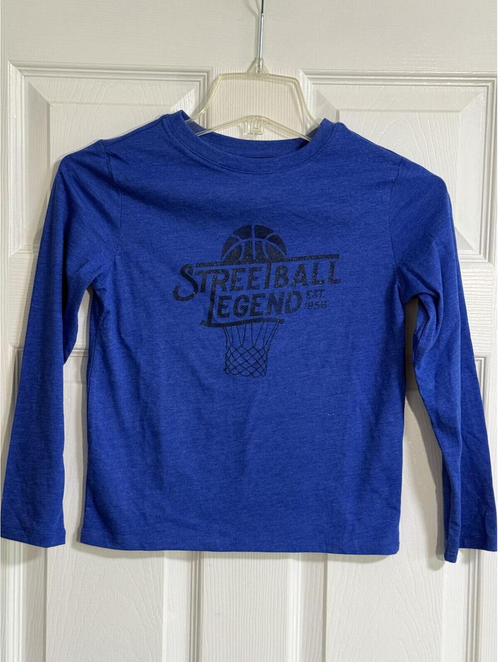 Cat & Jack Boys' Long Sleeve Blue Streetball Legend T-Shirt, size 6/7